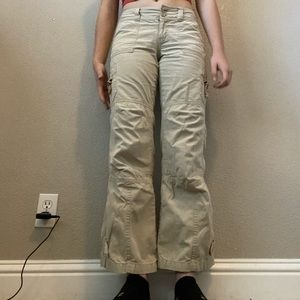 3 pairs of jeans all size zero , good condition